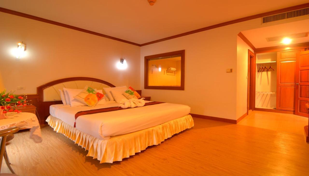 Chumphon Gardens Hotel Buitenkant foto